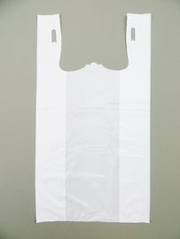 प्लास्टिक बैग-सफेद सादा उभरा टी शर्ट बैग 13 माइक - 100 बैग / बंडल, एचडीपीई सामग्री