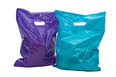 100 चमकदार मर्चेंडाइज खुदरा उपहार बैग, एलडीपीई सामग्री प्लास्टिक खुदरा बैग